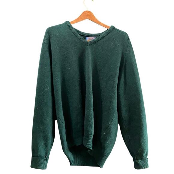 Vintage Pendleton Green Woolen Mills 100% Virgin Wool Pullover Sweater Large - Picture 1 of 4